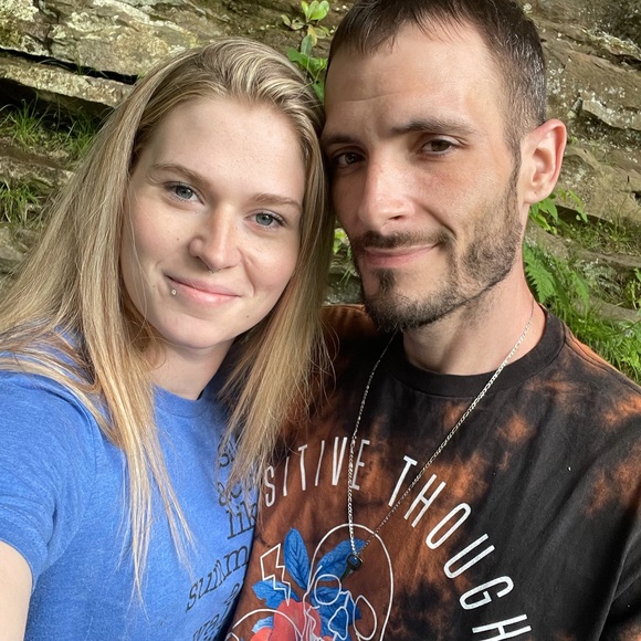 Meet your Posher, Shawna - Picture 2 of 5